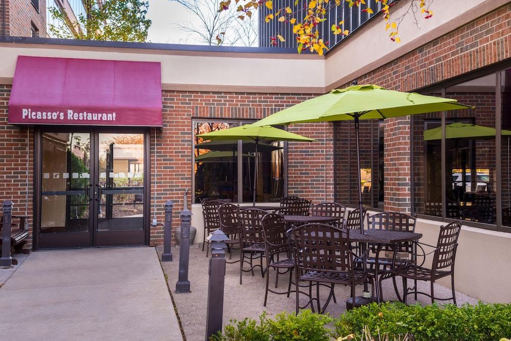 Holiday Inn Hotel & Suites Warren By Ihg Exteriör bild
