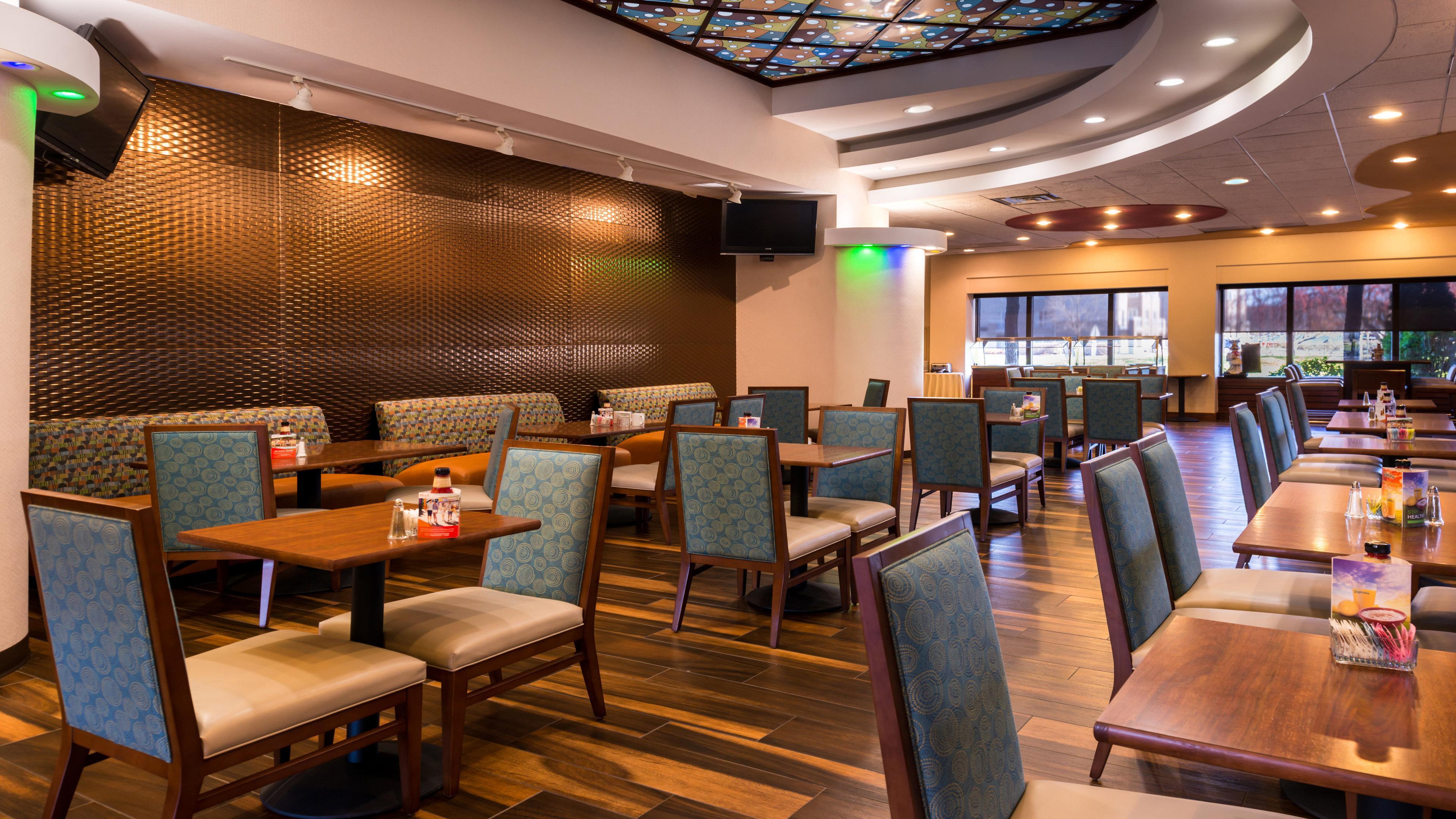 Holiday Inn Hotel & Suites Warren By Ihg Exteriör bild