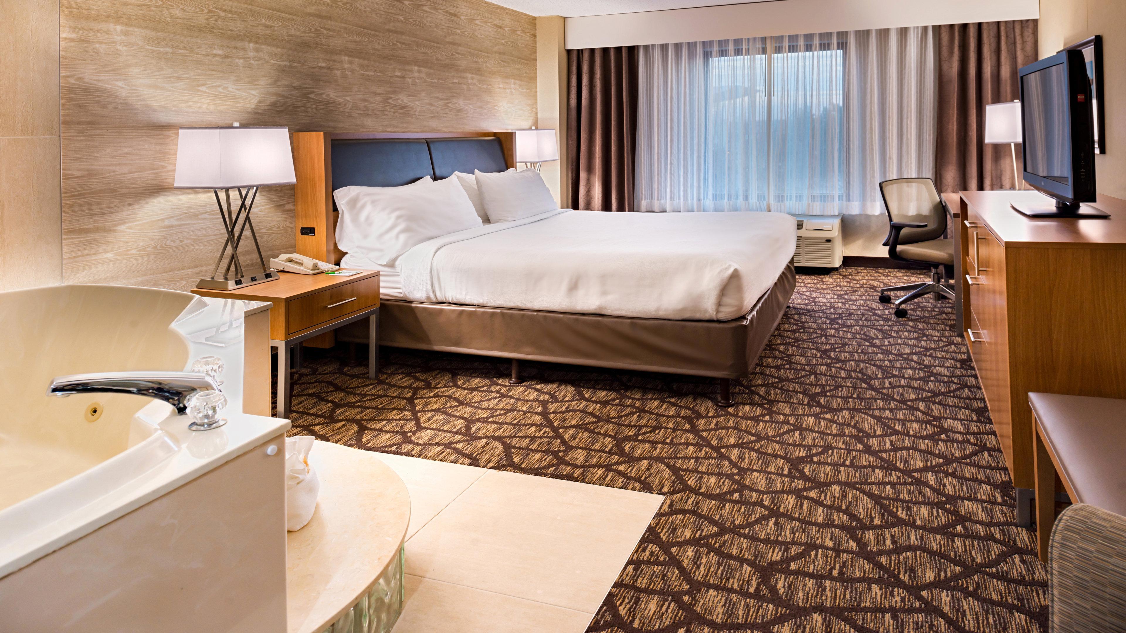 Holiday Inn Hotel & Suites Warren By Ihg Exteriör bild