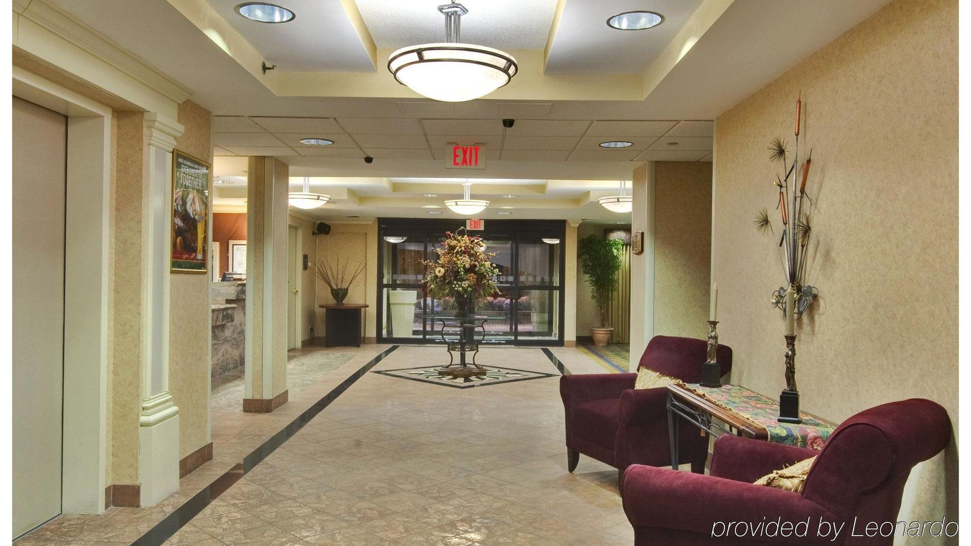 Holiday Inn Hotel & Suites Warren By Ihg Exteriör bild
