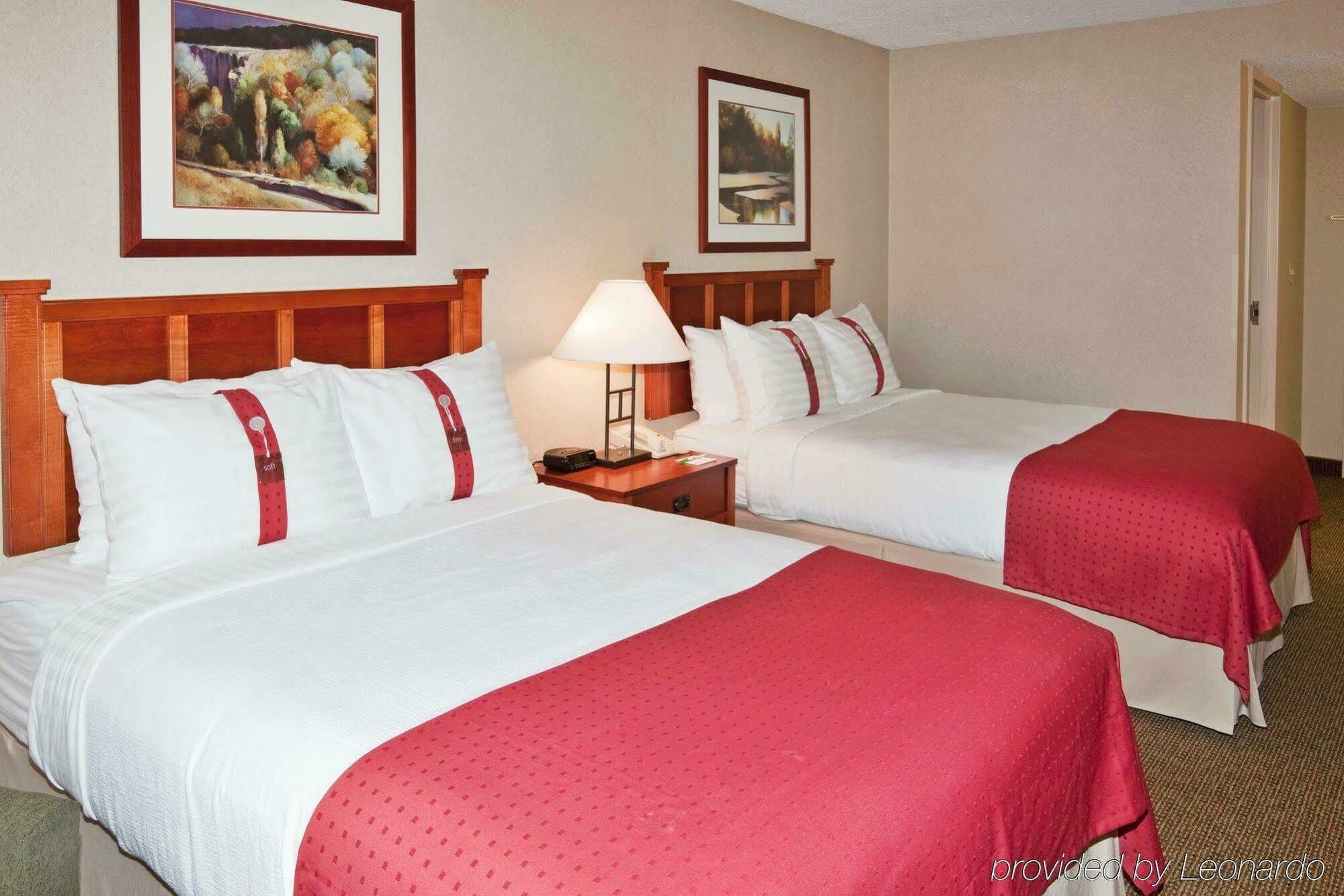 Holiday Inn Hotel & Suites Warren By Ihg Exteriör bild